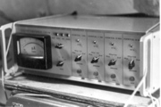 Neljakanalilise fotomeetri elektronblokk. Lähteülesanne M. Sulev, projekteerimine ja teostus TA SKB Tartu filiaal.